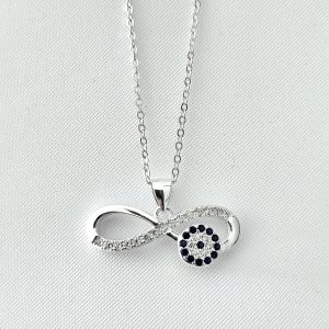 Collar infinito con ojo turco